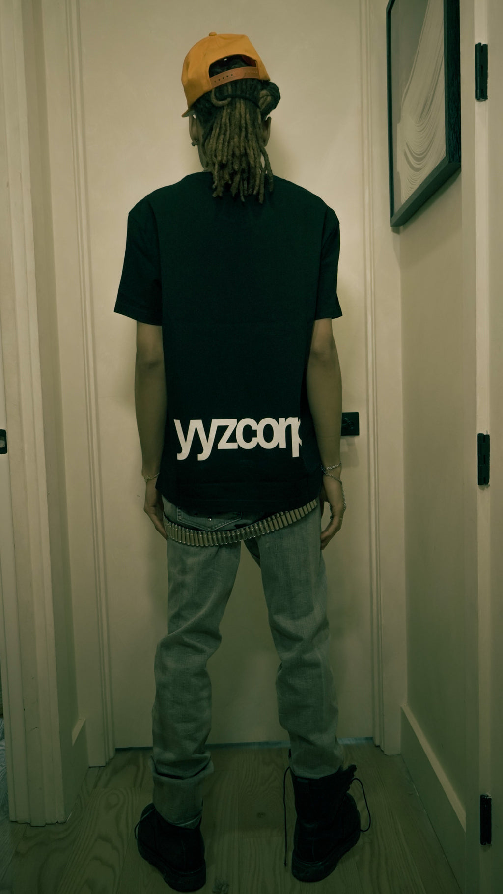 BLACK "YYZCORP" TEE