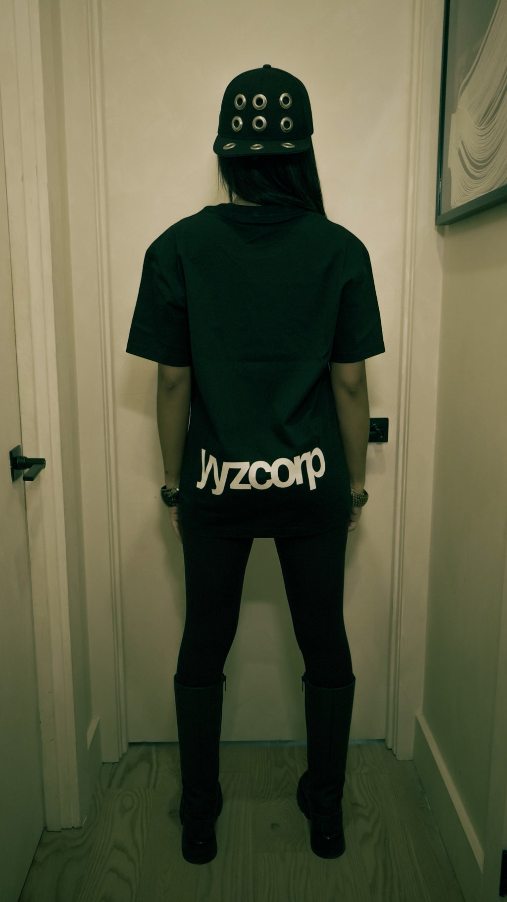 BLACK "YYZCORP" TEE